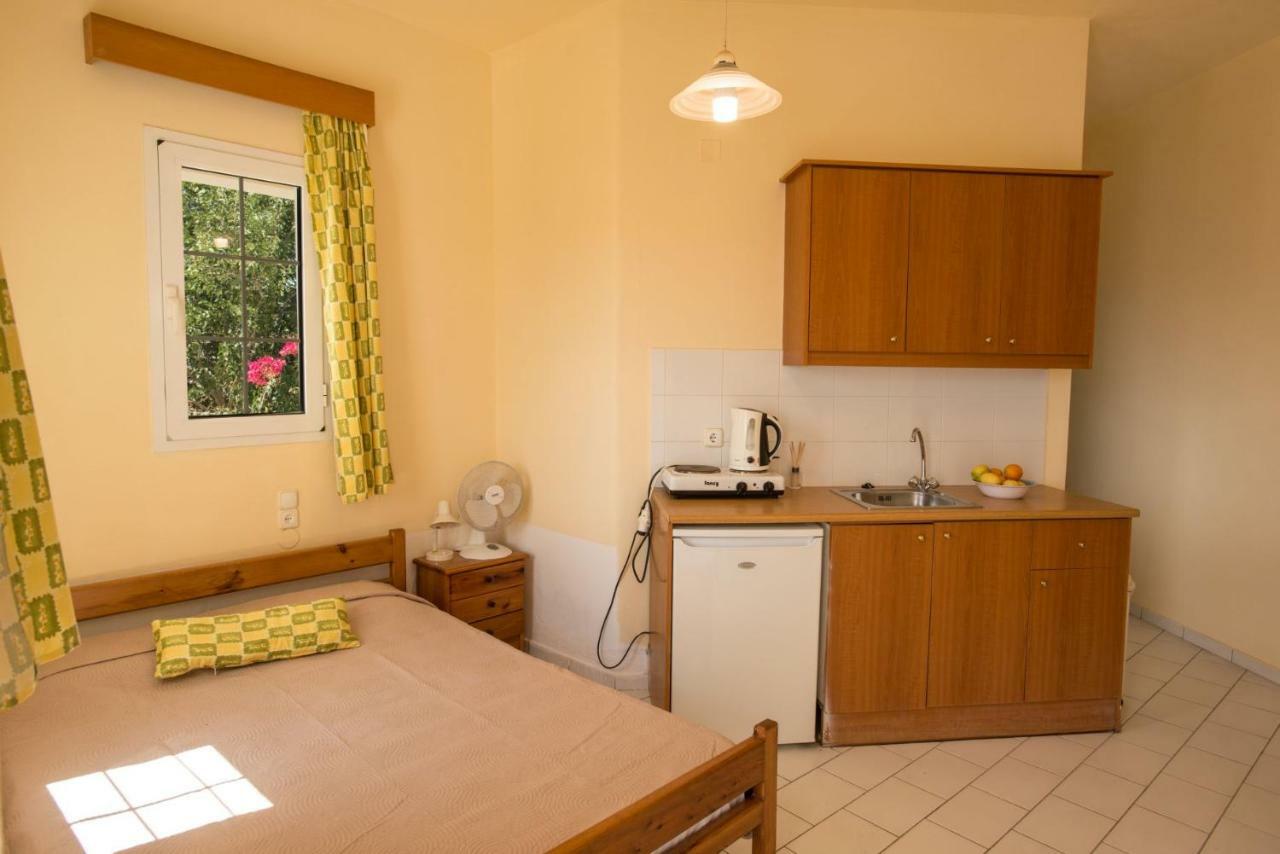 Kazakis Nikos Rooms Picídia Kültér fotó